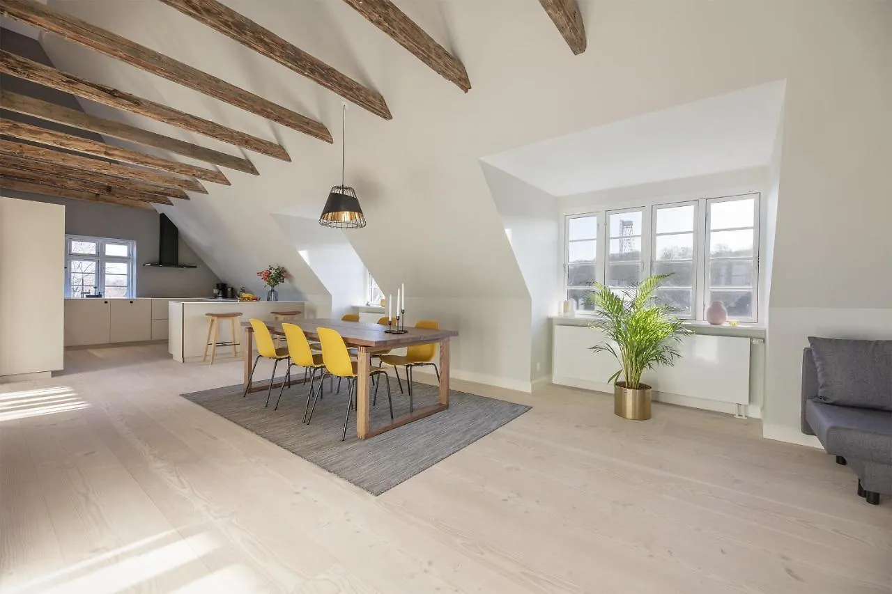 Adnana - Modern Living - Cozy Room - Aalborg Center
